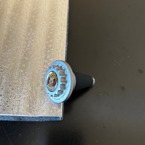 Porsche Wine Bottle Stopper. NWOT - Picture 4 of 6